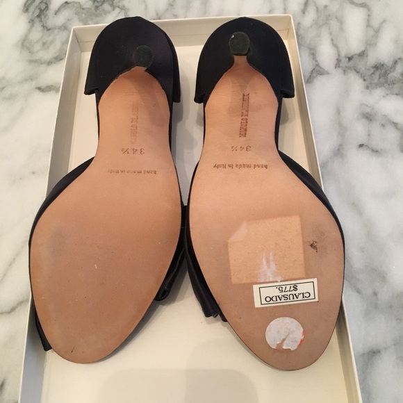 Manolo Blahnik D’orsay Navy Satin w bow sz34.5 new - Picture 2 of 4
